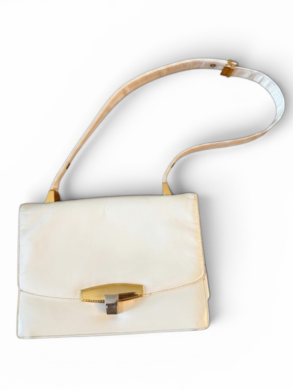 Vintage White Leather Shoulder Bag Red Interior Gold Oval Clasp 60s 70s Mod